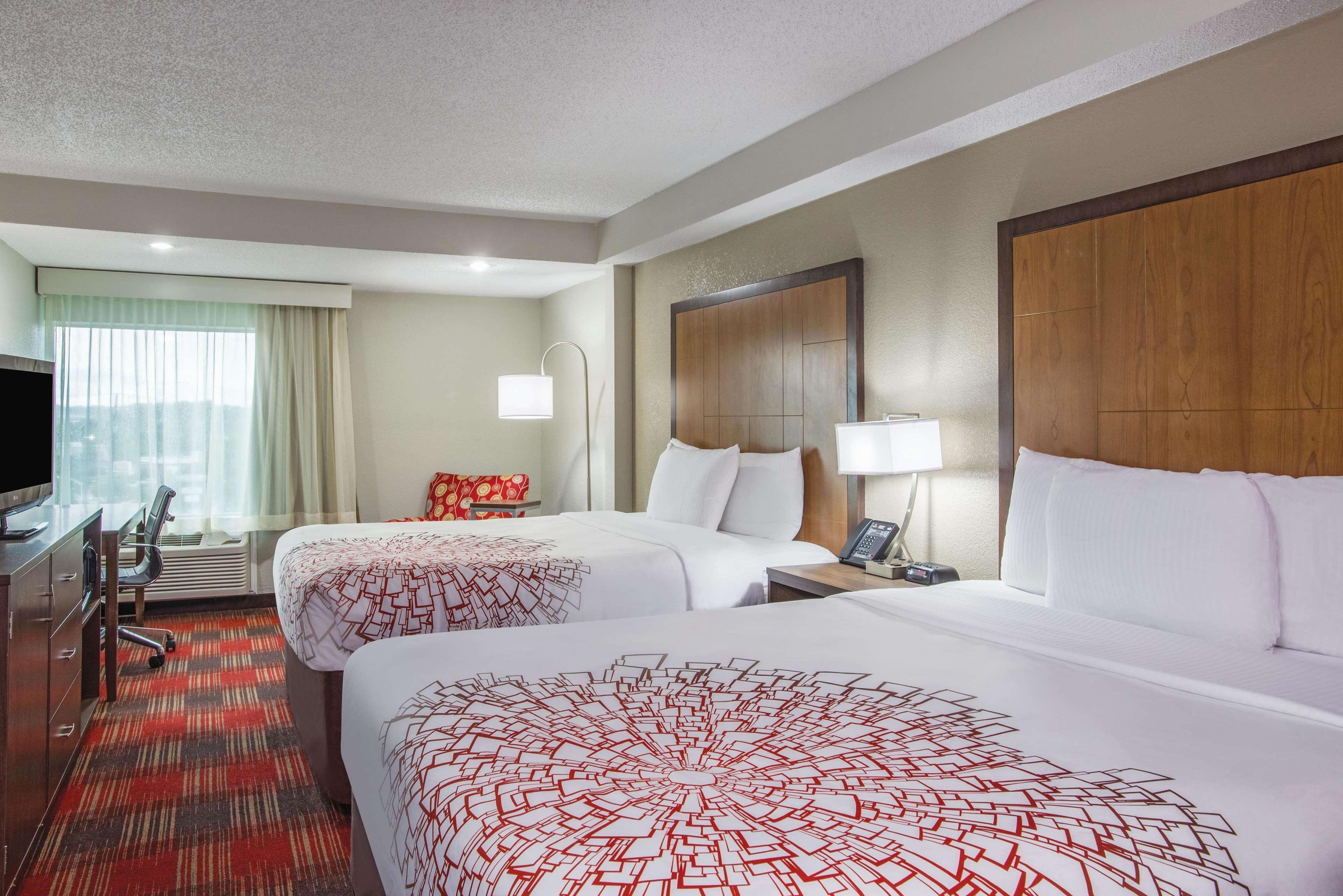 La Quinta Inn & Suites By Wyndham Dc Metro Capital Beltway Capitol Heights Extérieur photo