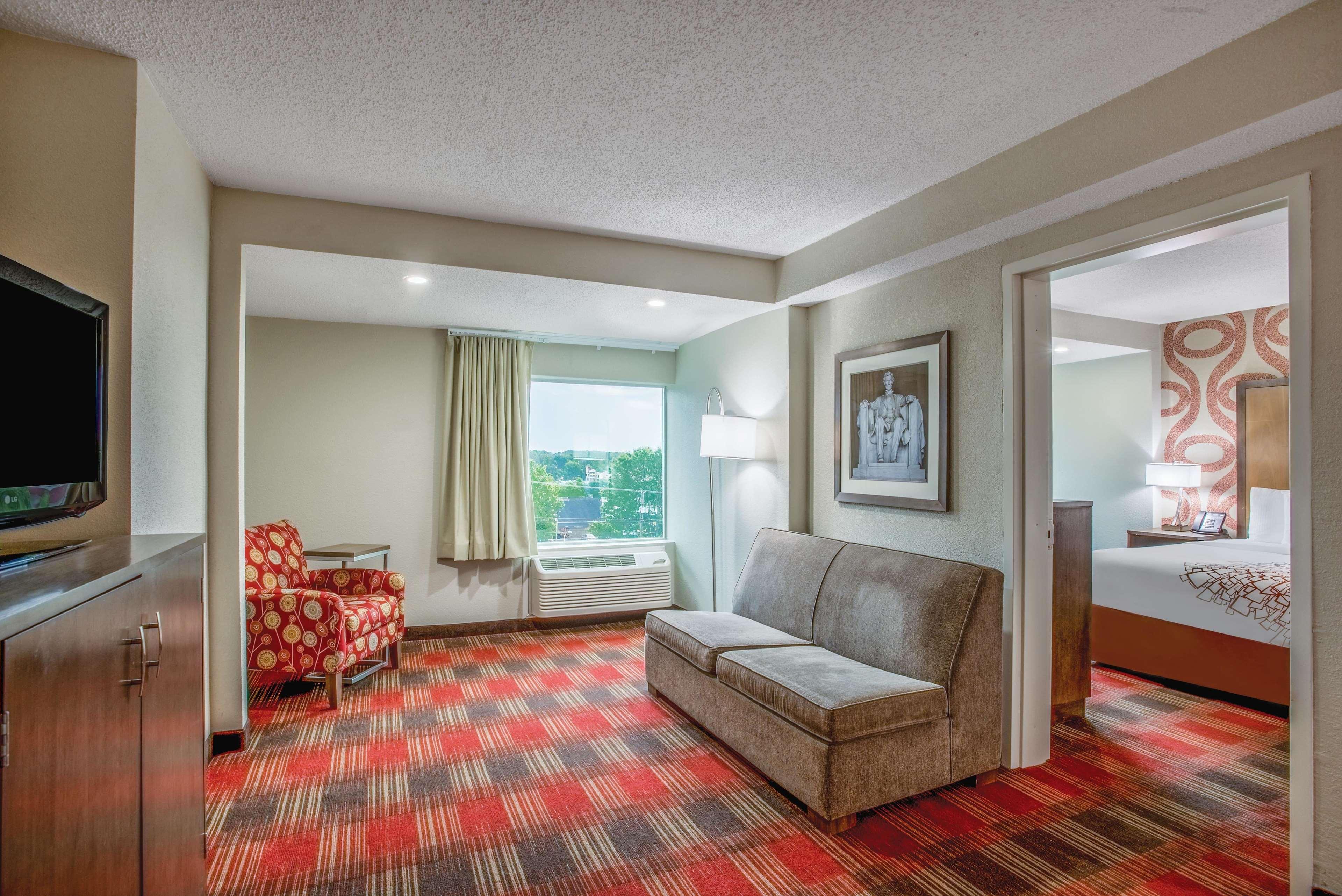 La Quinta Inn & Suites By Wyndham Dc Metro Capital Beltway Capitol Heights Extérieur photo