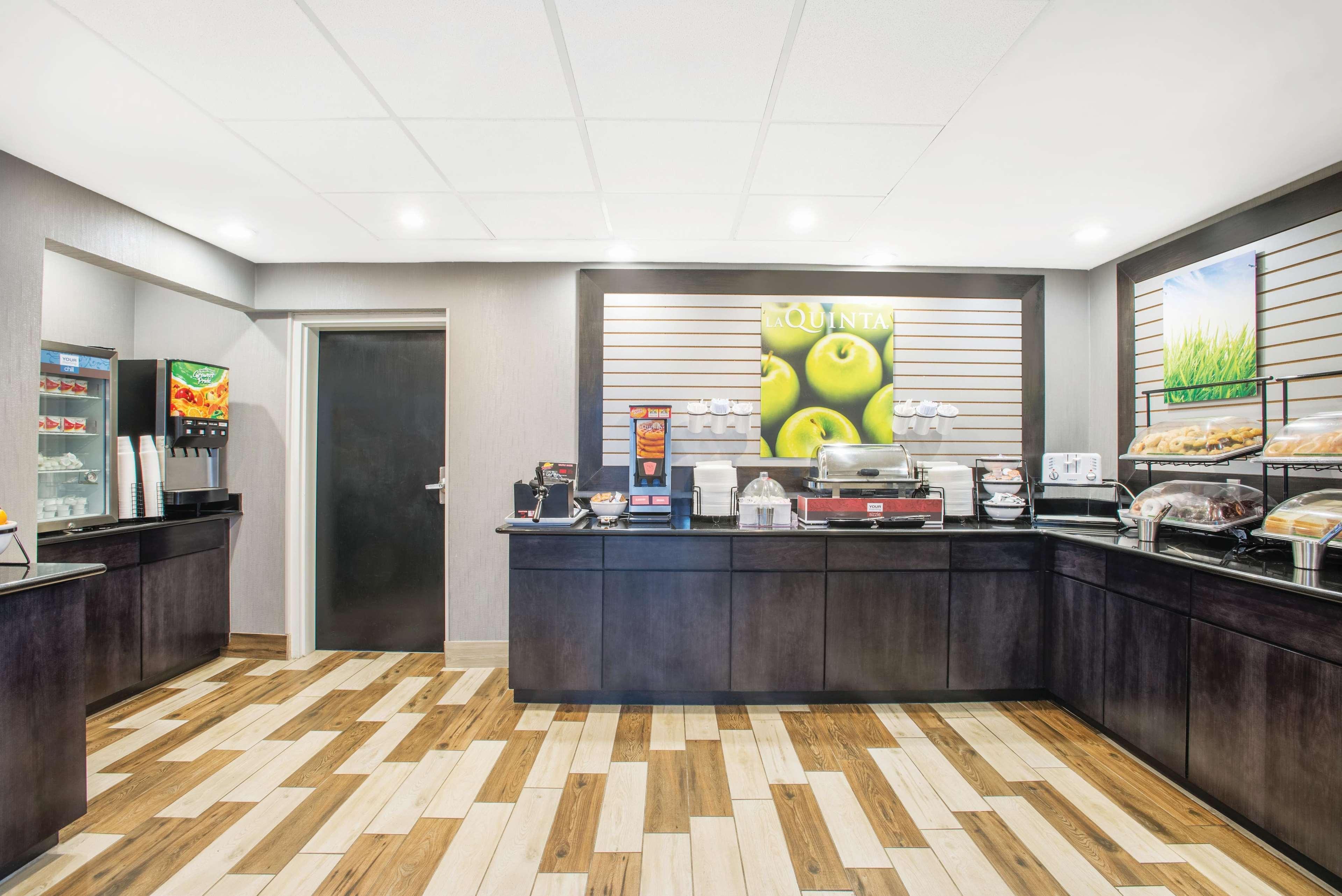 La Quinta Inn & Suites By Wyndham Dc Metro Capital Beltway Capitol Heights Extérieur photo