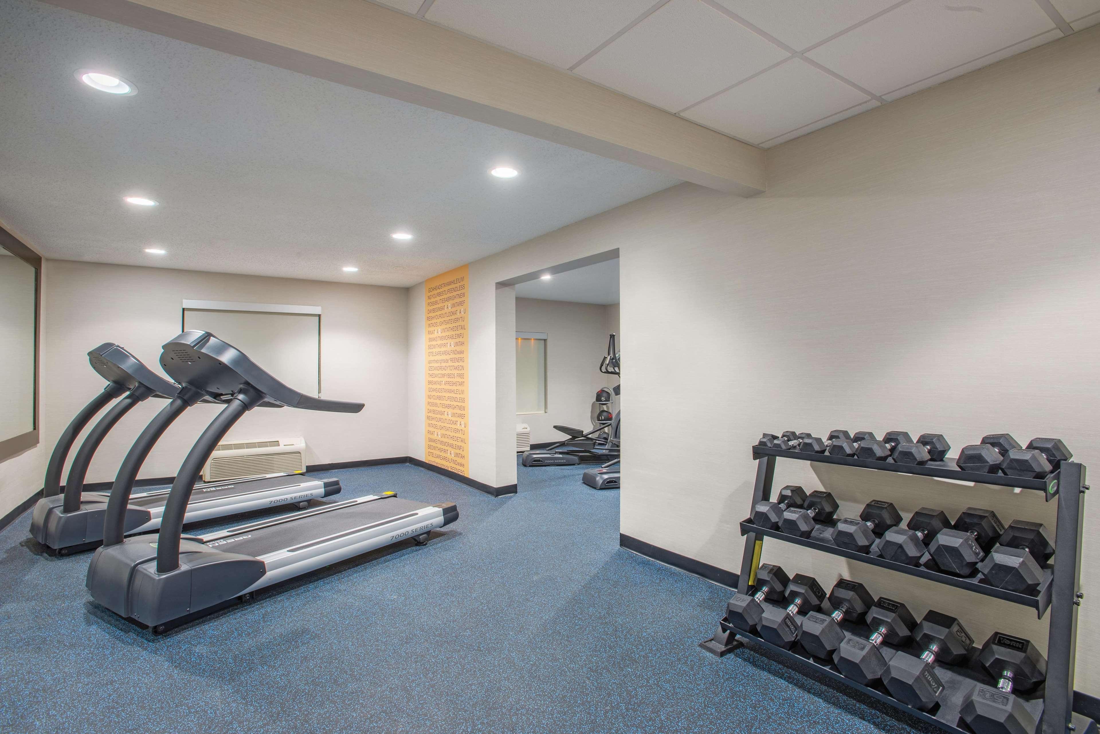 La Quinta Inn & Suites By Wyndham Dc Metro Capital Beltway Capitol Heights Extérieur photo
