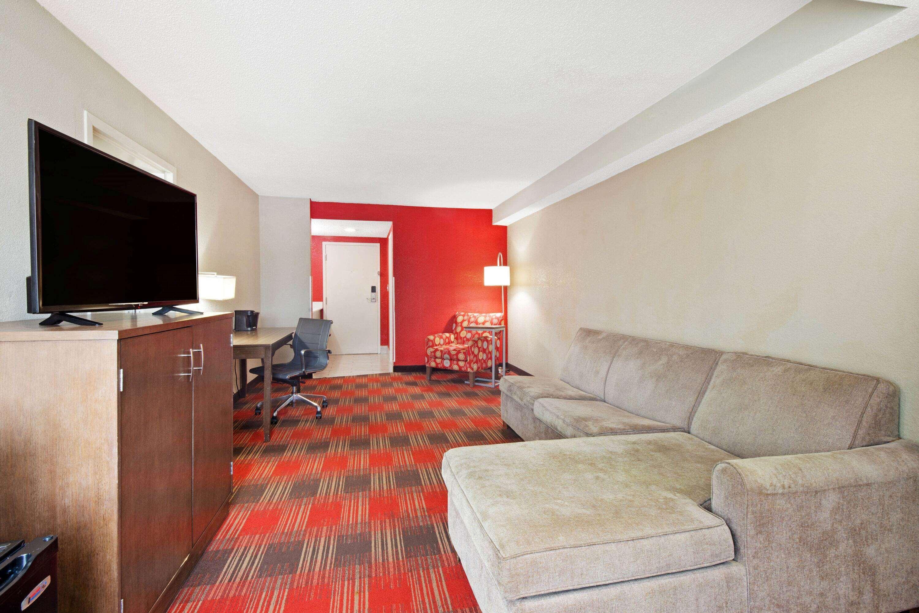 La Quinta Inn & Suites By Wyndham Dc Metro Capital Beltway Capitol Heights Extérieur photo