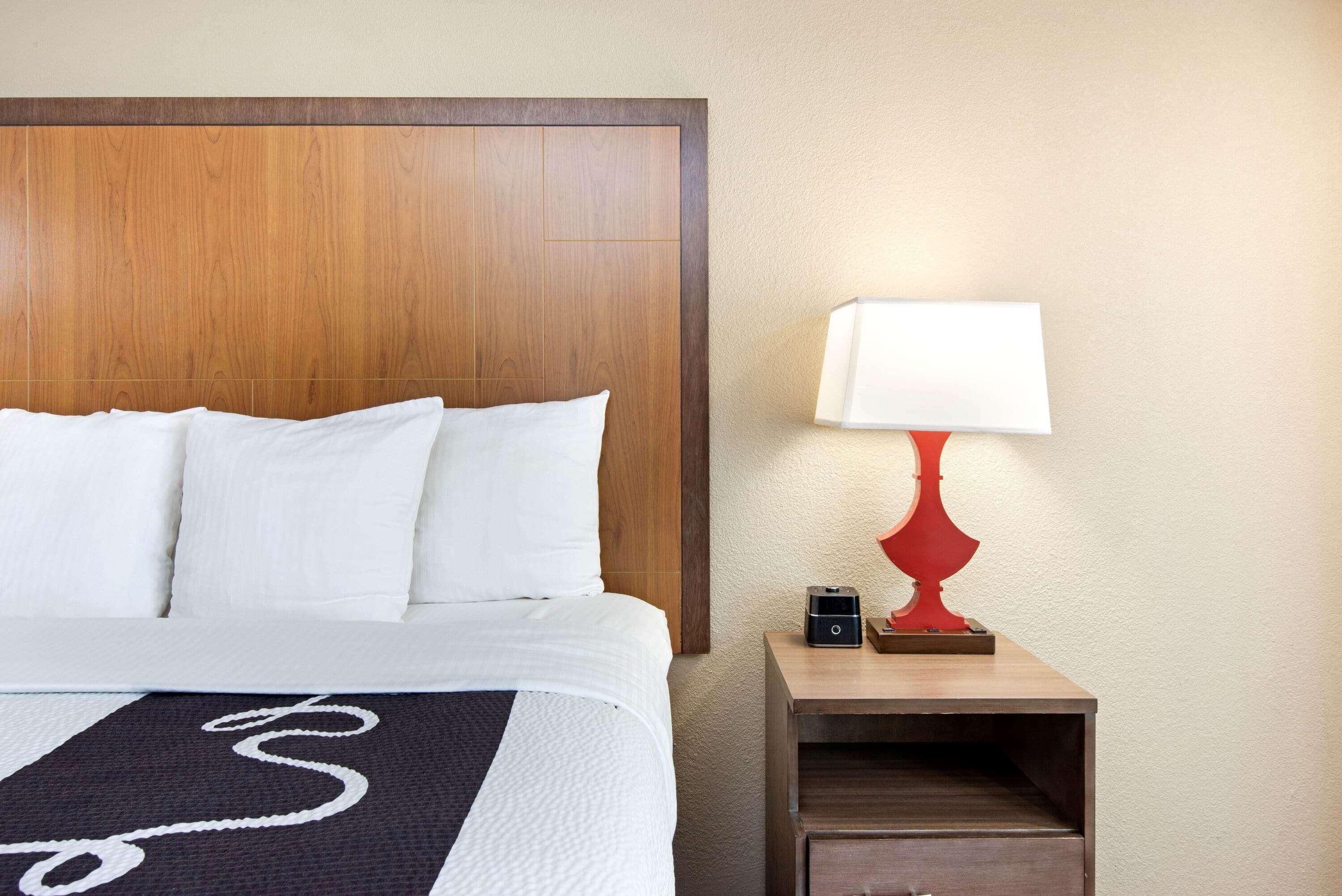La Quinta Inn & Suites By Wyndham Dc Metro Capital Beltway Capitol Heights Extérieur photo