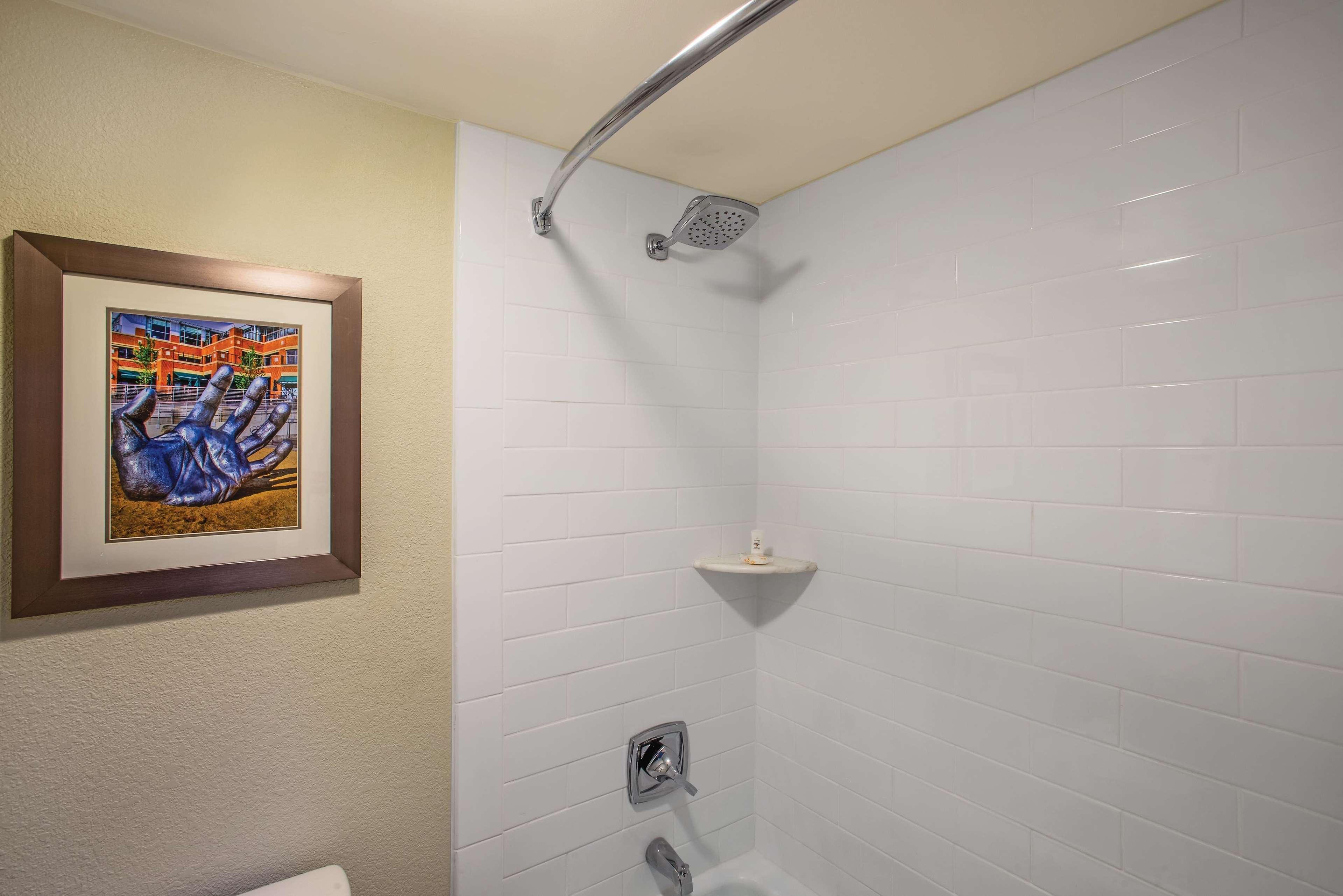 La Quinta Inn & Suites By Wyndham Dc Metro Capital Beltway Capitol Heights Extérieur photo
