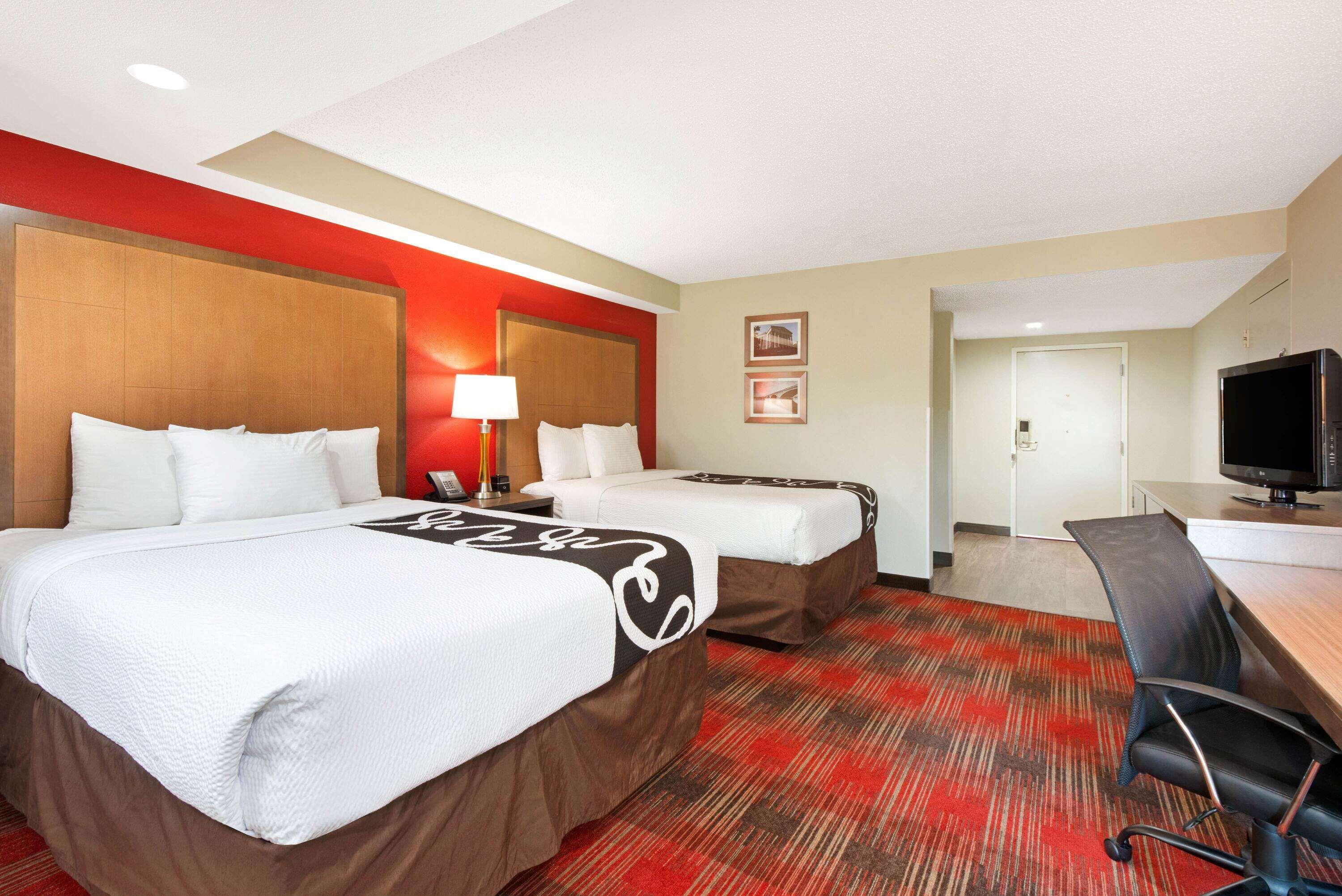 La Quinta Inn & Suites By Wyndham Dc Metro Capital Beltway Capitol Heights Extérieur photo